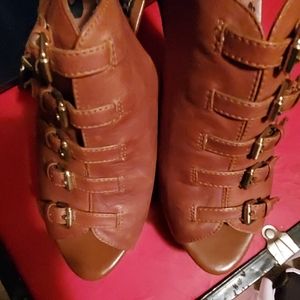 Jessica Simpson wedges